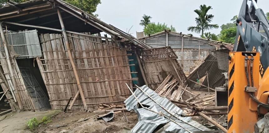 ডিব্রুগড়ে জেলা প্রশাসনের ব্যাপক উচ্ছেদ অভিযান: পল্টন বাজারে উদ্ধার ৯ বিঘা সরকারি জমি